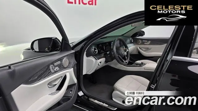 MERCEDES BENZ E-Classe W213 E350 4MATIC Exclusive 2023 — photo 13 sur 36