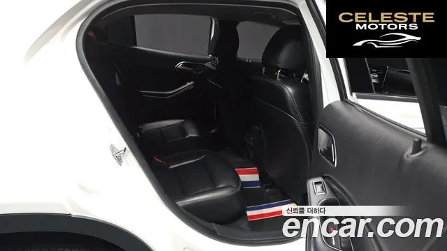 MERCEDES BENZ GLA-Classe X156 GLA220 2019 — photo 12 sur 20