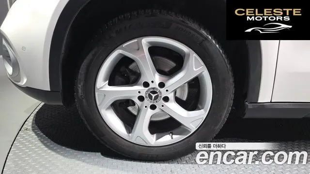 MERCEDES BENZ GLA-Classe X156 GLA220 2019 — photo 5 sur 20