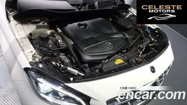 MERCEDES BENZ GLA-Classe X156 GLA220 2019 — photo 6 sur 20
