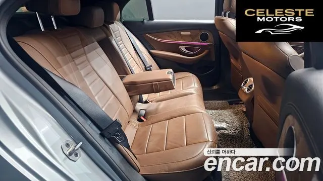 MERCEDES BENZ E-Classe W213 E220d 4MATIC Exclusive 2021 — photo 18 sur 30