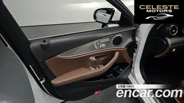 MERCEDES BENZ E-Classe W213 E200 Avantgarde 2018 — photo 13 sur 31
