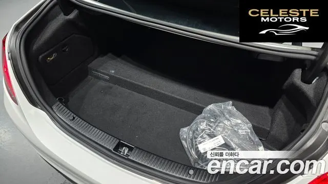 MERCEDES BENZ C-Classe W205 C350e 2018 — photo 26 sur 31