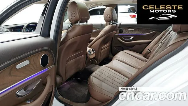 MERCEDES BENZ E-Classe W213 E300 4MATIC Exclusive 2017 — photo 9 sur 20