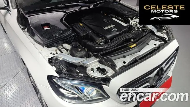 MERCEDES BENZ E-Classe W213 E300 4MATIC Avantgarde 2018 — photo 6 sur 20