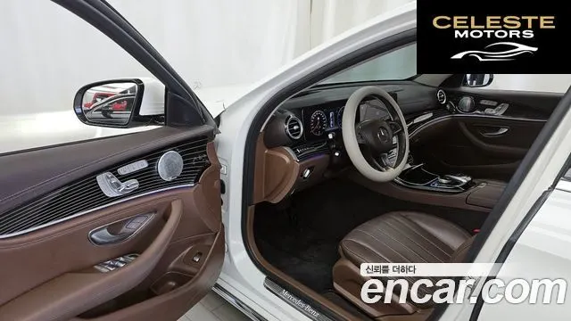 MERCEDES BENZ E-Classe W213 E400 4MATIC Exclusive 2018 — photo 13 sur 33