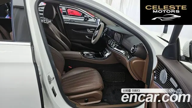 MERCEDES BENZ E-Classe W213 E400 4MATIC Exclusive 2018 — photo 17 sur 33