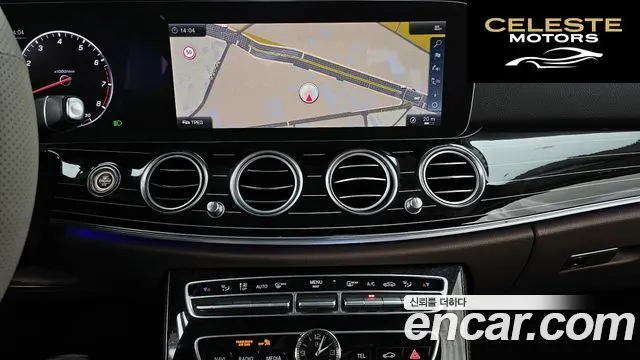 MERCEDES BENZ E-Classe W213 E400 4MATIC Exclusive 2018 — photo 20 sur 33