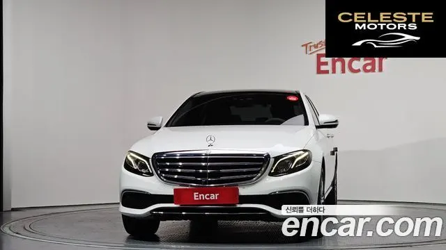MERCEDES BENZ E-Classe W213 E400 4MATIC Exclusive 2018 — photo 3 sur 33