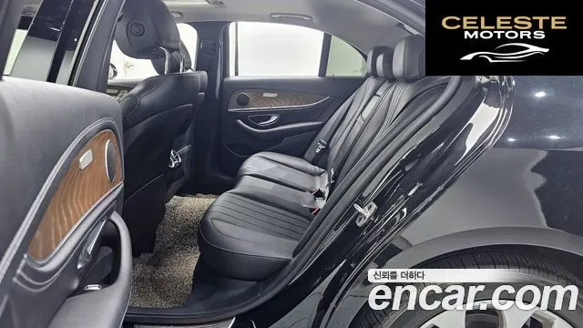 MERCEDES BENZ E-Classe W213 E220d Exclusive 2019 — photo 18 sur 30