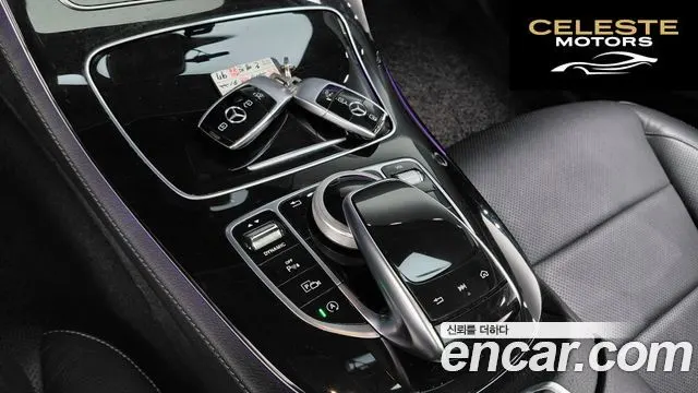 MERCEDES BENZ E-Classe W213 E300 Avantgarde 2017 — photo 33 sur 35