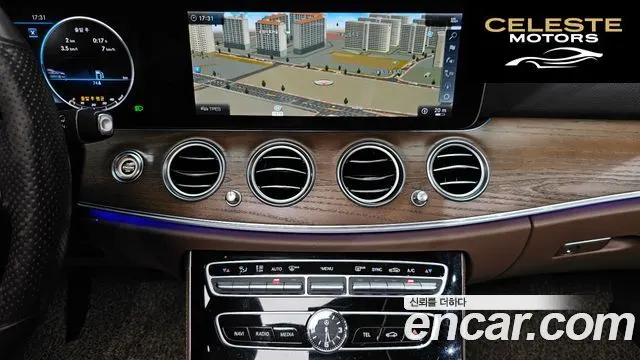 MERCEDES BENZ E-Classe W213 E300 4MATIC Exclusive 2018 — photo 13 sur 20