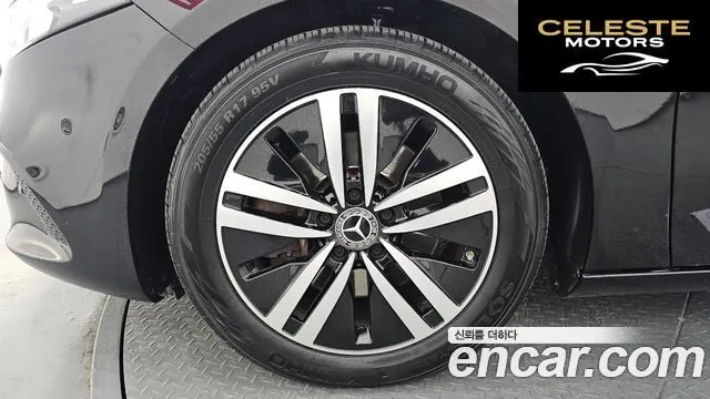 MERCEDES BENZ A-Classe W177 A220 Berline 2022 — photo 4 sur 31