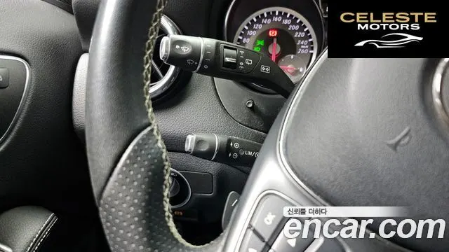 MERCEDES BENZ GLA-Classe X156 GLA200 d 2017 — photo 16 sur 20