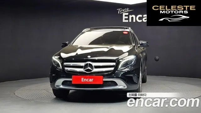 MERCEDES BENZ GLA-Classe X156 GLA200 d 2017 — photo 3 sur 20