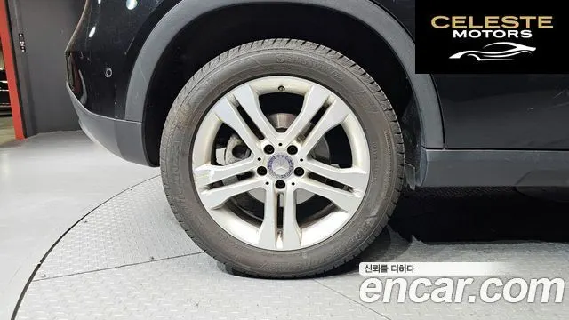 MERCEDES BENZ GLA-Classe X156 GLA200 d 2017 — photo 5 sur 20