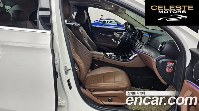 MERCEDES BENZ E-Classe W213 E220d 4MATIC Avantgarde 2017 — photo 11 sur 20