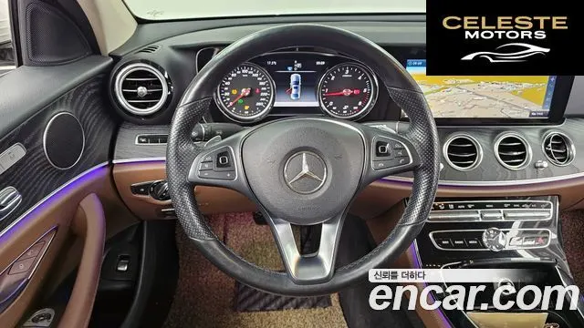 MERCEDES BENZ E-Classe W213 E220d 4MATIC Avantgarde 2017 — photo 13 sur 20
