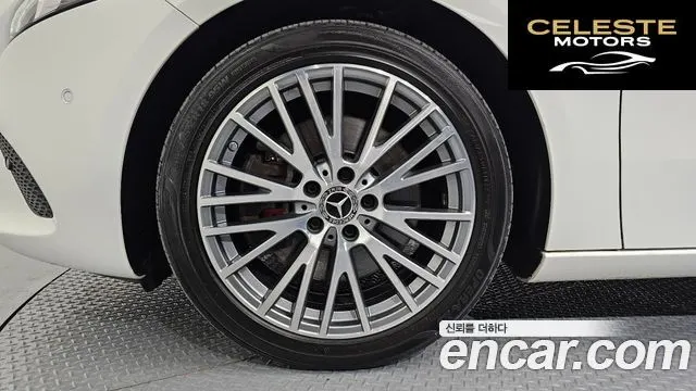 MERCEDES BENZ A-Classe W177 A250 4MATIC Berline 2021 — photo 5 sur 20