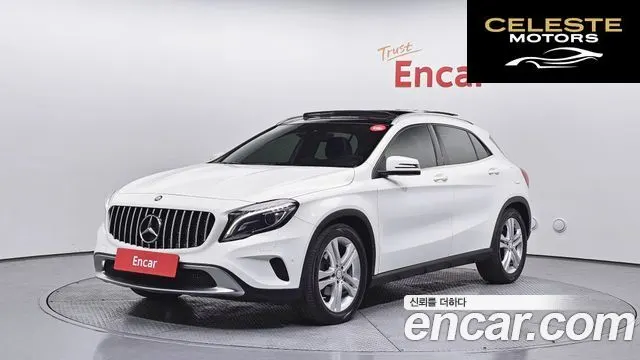 MERCEDES BENZ GLA-Classe X156 GLA200 d 4MATIC 2017 — photo 1 sur 20
