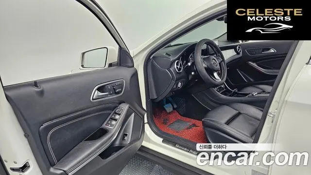 MERCEDES BENZ GLA-Classe X156 GLA200 d 4MATIC 2017 — photo 10 sur 20