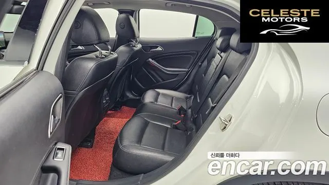 MERCEDES BENZ GLA-Classe X156 GLA200 d 4MATIC 2017 — photo 11 sur 20