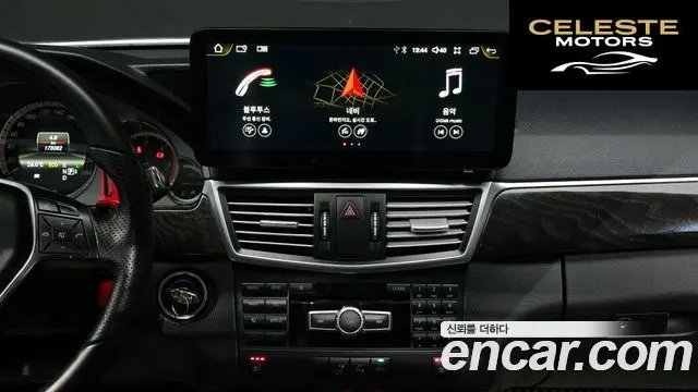 MERCEDES BENZ E-Classe W212 E220 CDI Avantgarde 2013 — photo 17 sur 26
