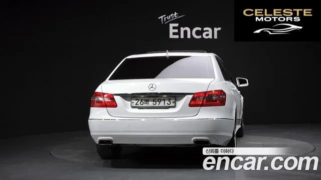MERCEDES BENZ E-Classe W212 E220 CDI Avantgarde 2013 — photo 4 sur 26