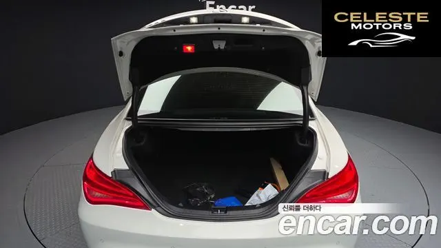 MERCEDES BENZ CLA-Classe C117 CLA200 d 4MATIC 2016 — photo 20 sur 20