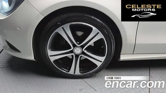 MERCEDES BENZ CLA-Classe C117 CLA200 d 4MATIC 2016 — photo 5 sur 20