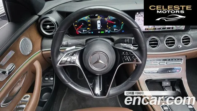 MERCEDES BENZ E-Classe W213 E300e 4MATIC Exclusive 2021 — photo 19 sur 38