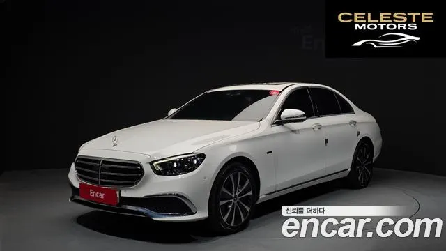 MERCEDES BENZ E-Classe W213 E300e 4MATIC Exclusive 2021 — photo 22 sur 26