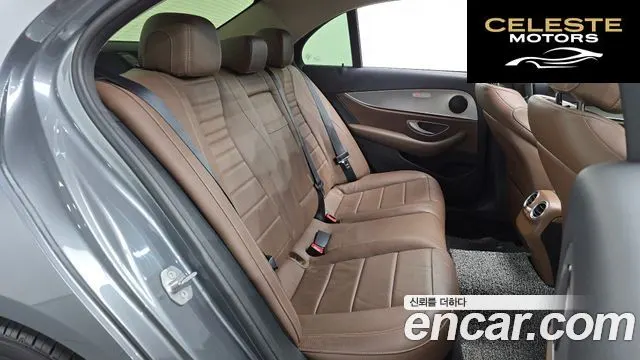 MERCEDES BENZ E-Classe W213 E200 Avantgarde 2018 — photo 17 sur 30