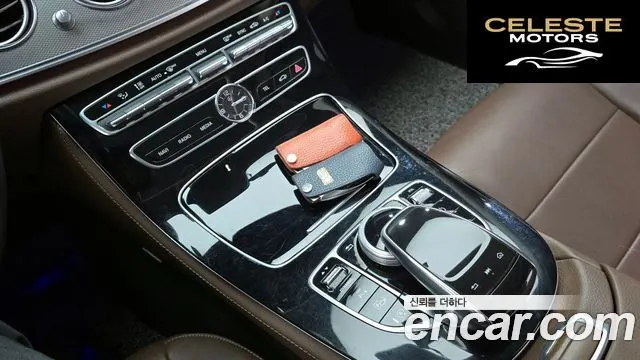 MERCEDES BENZ E-Classe W213 E200 Avantgarde 2018 — photo 24 sur 30