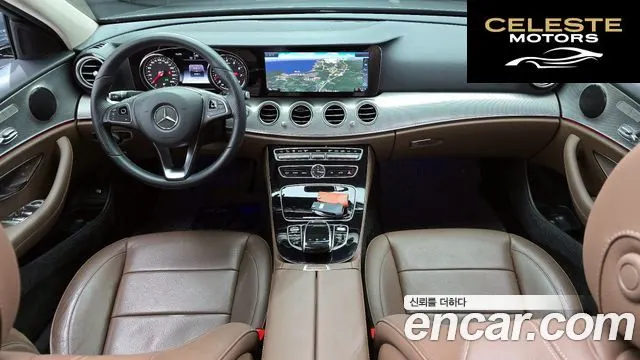 MERCEDES BENZ E-Classe W213 E200 Avantgarde 2018 — photo 10 sur 30