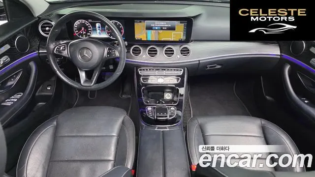 MERCEDES BENZ E-Classe W213 E300 4MATIC Avantgarde 2017 — photo 7 sur 20