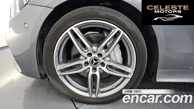 MERCEDES BENZ E-Classe W213 E220d Coupé 2017 — photo 5 sur 20