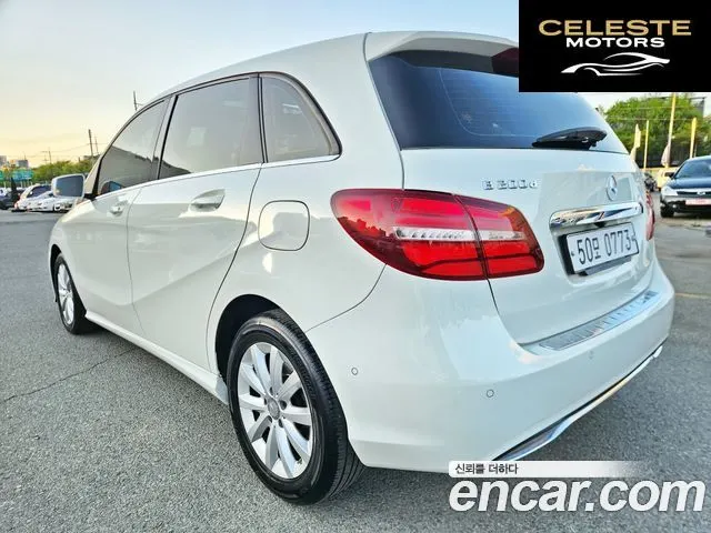 MERCEDES BENZ B-Classe W246 B200 d 2016 — photo 24 sur 26