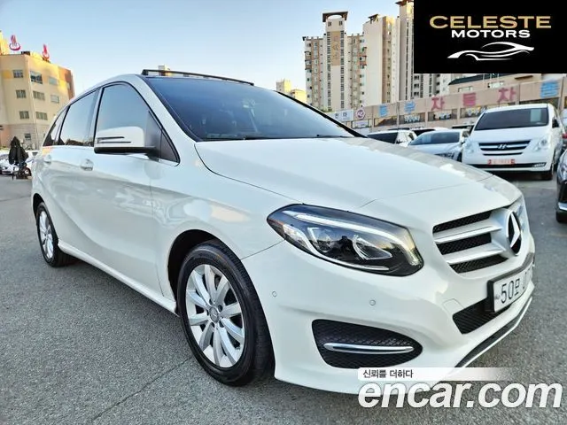 MERCEDES BENZ B-Classe W246 B200 d 2016 — photo 4 sur 26