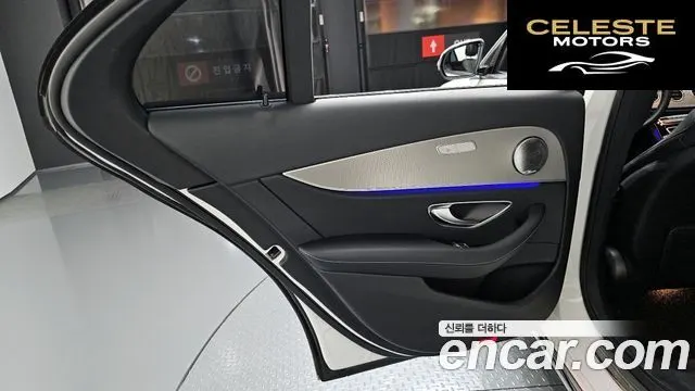 MERCEDES BENZ E-Classe W213 E200 Avantgarde 2018 — photo 15 sur 30