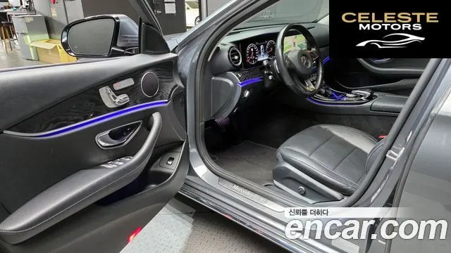 MERCEDES BENZ E-Classe W213 E300 4MATIC Avantgarde 2017 — photo 10 sur 20