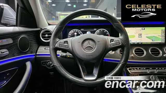 MERCEDES BENZ E-Classe W213 E300 4MATIC Avantgarde 2017 — photo 13 sur 20