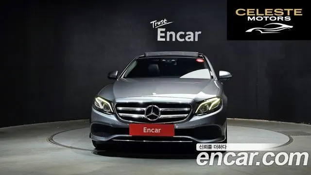 MERCEDES BENZ E-Classe W213 E300 4MATIC Avantgarde 2017 — photo 3 sur 20