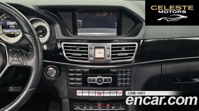 MERCEDES BENZ E-Classe W212 E220 CDI Avantgarde 2014 — photo 14 sur 20