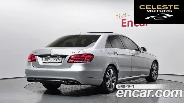 MERCEDES BENZ E-Classe W212 E220 CDI Avantgarde 2014 — photo 2 sur 20
