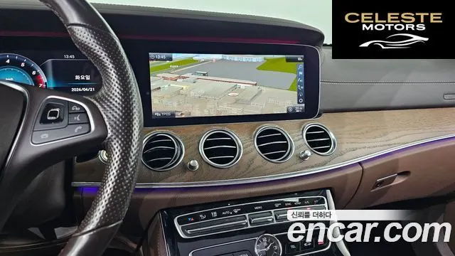 MERCEDES BENZ E-Classe W213 E300 4MATIC Exclusive 2018 — photo 12 sur 20