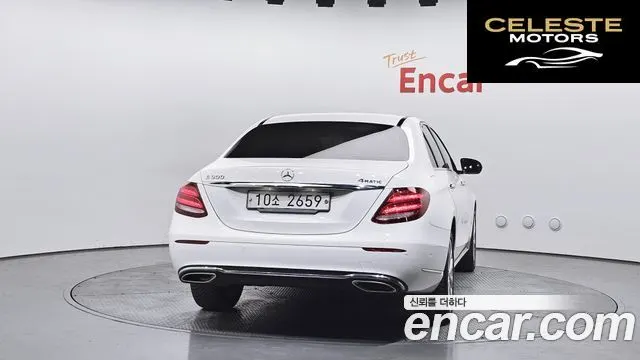 MERCEDES BENZ E-Classe W213 E300 4MATIC Exclusive 2018 — photo 4 sur 20