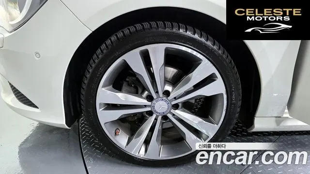 MERCEDES BENZ CLA-Classe C117 CLA200 CDI 4MATIC 2015 — photo 5 sur 20