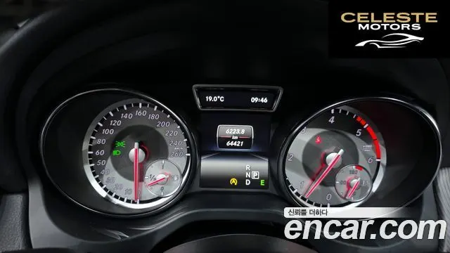 MERCEDES BENZ CLA-Classe C117 CLA200 CDI 4MATIC 2015 — photo 8 sur 20