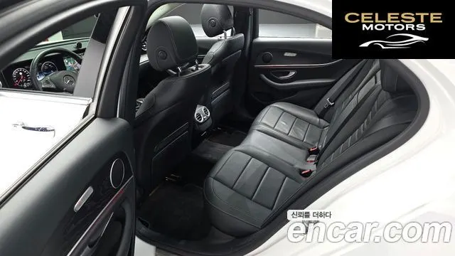 MERCEDES BENZ E-Classe W213 E300 4MATIC Avantgarde 2017 — photo 12 sur 26